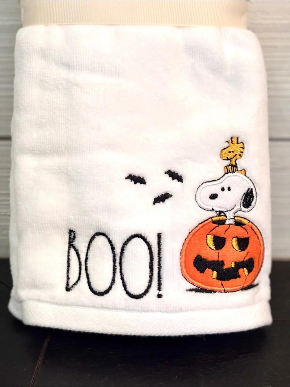 Peanuts x Rae Dunn Set Of 2 Hand Towels BOO! Snoopy Woodstock Halloween NEW